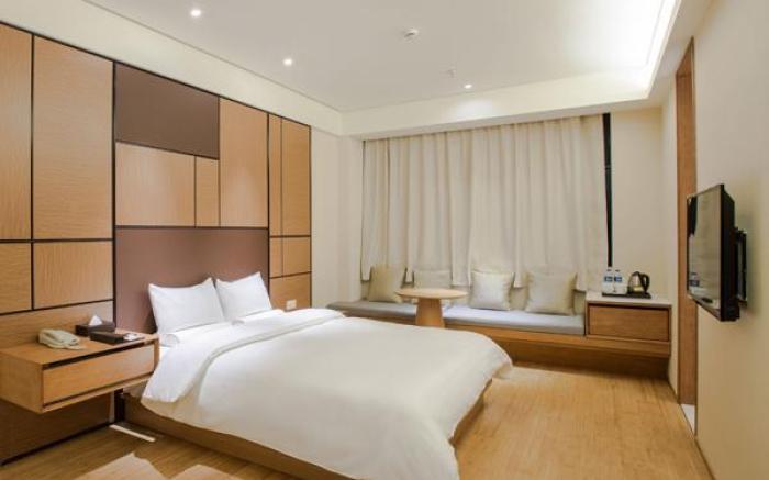 Ji Hotel Shanghai Zhangjiang Road Metro Station