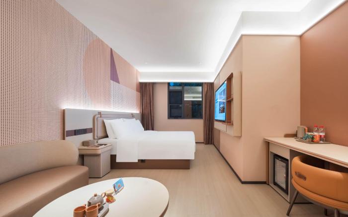Orange Hotel Chongqing Guanyinqiao Pedestrian Street Center