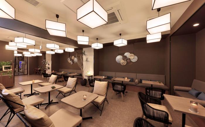 Doutonbori Crystal Hotel
