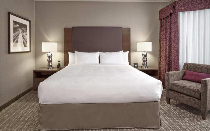 DoubleTree by Hilton West Edmonton
