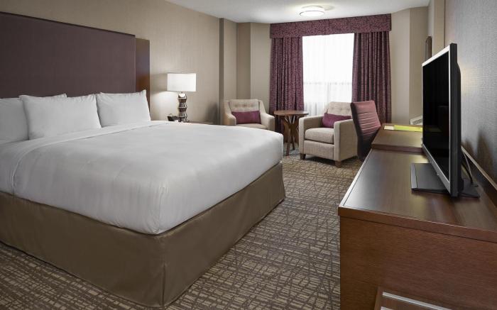 DoubleTree by Hilton West Edmonton
