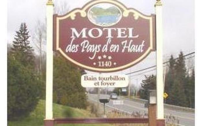 Motel Des Pays D'En Haut