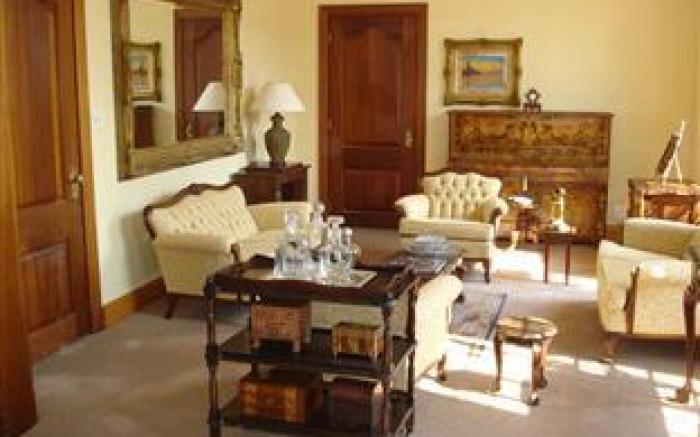 Constantia Guest Lodge