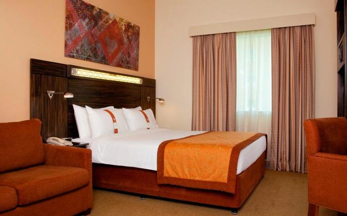 Holiday Inn Express Dubai Internet City By IHG