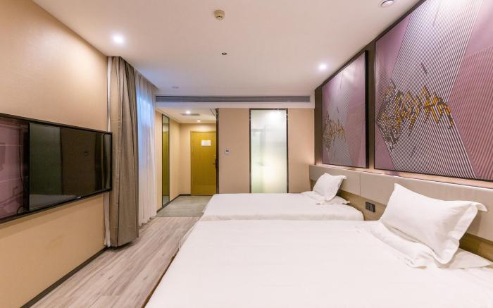 IU Hotel Lanzhou West Terminal Station Zhongtianjian Square
