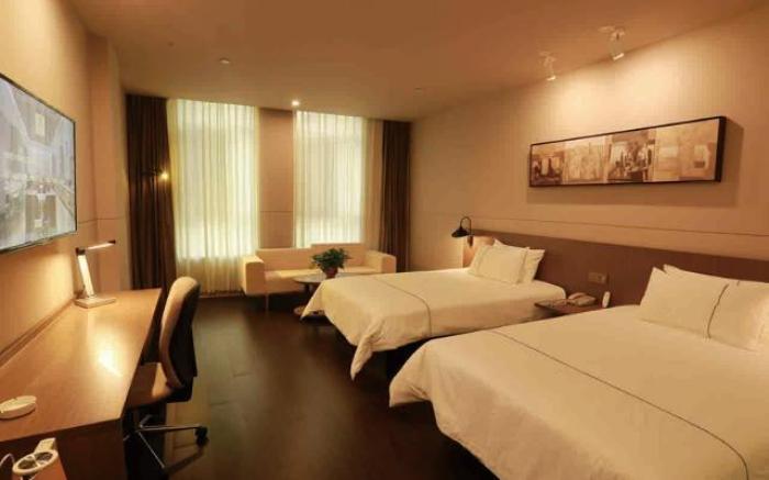 Jinjiang Inn Select Heze Wanxiang Plaza Guiling Road