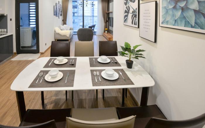 Lovely 02Br Apt Vinhomes Metropolis