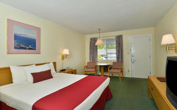 Travelodge by Wyndham Mackinaw City