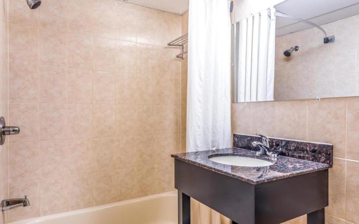 Super 8 By Wyndham North Bergen NJ/NYC Area