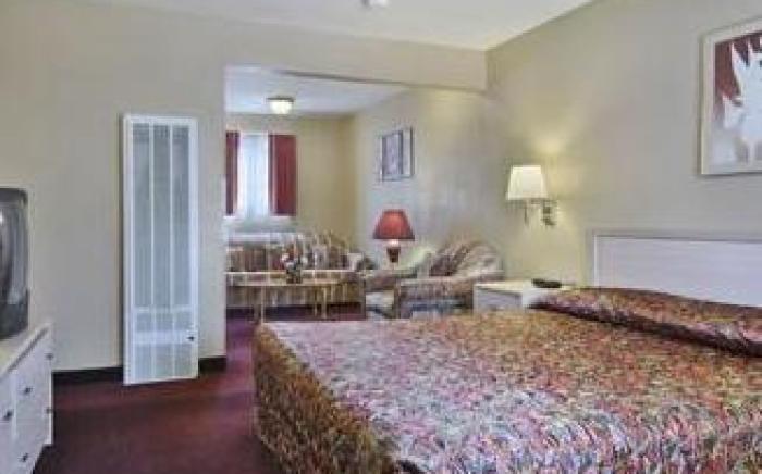 Surf City Inn & Suites