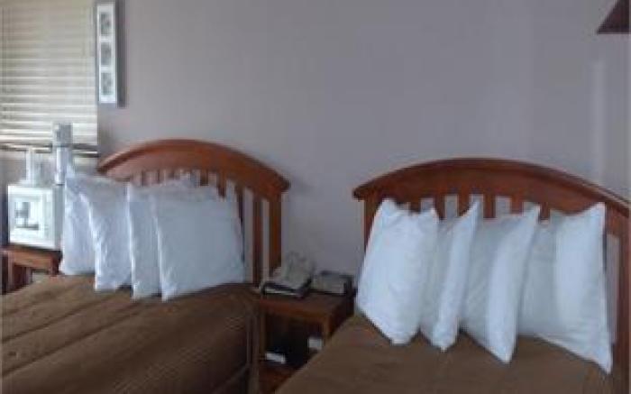Gualala Surf Inn on the ocean bluff