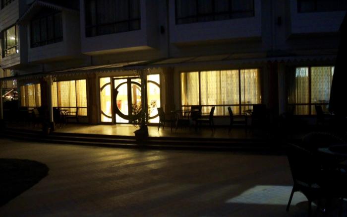 Crescent Resort