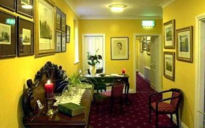 Abbey Lodge