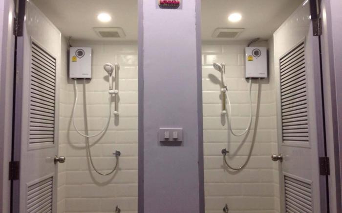 D-hub Hostel