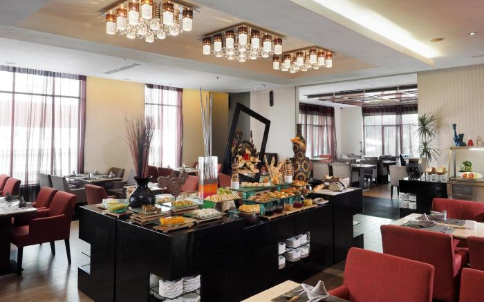 Grand Cityhall Hotel Medan