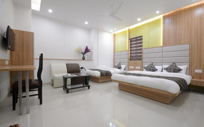 Hotel One Up