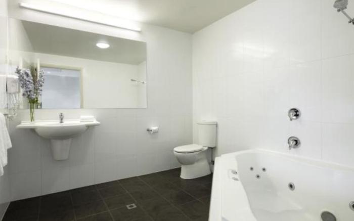 Travelodge Hotel Hobart Airport