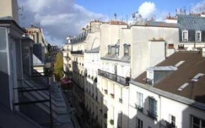 Hotel Saint-Louis en L'Isle - Notre-Dame