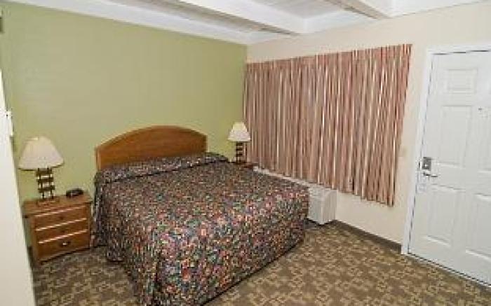 All Seasons Lodge