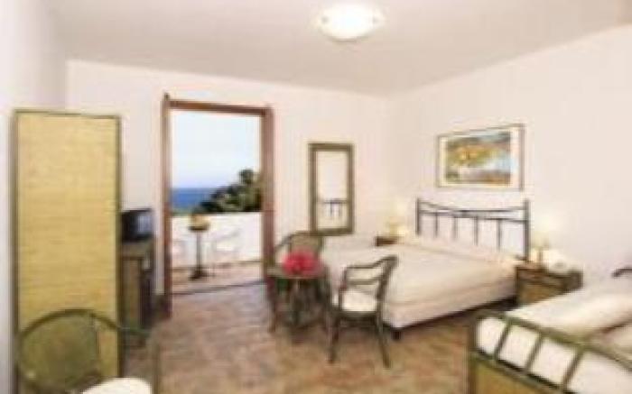 Residence Hotel Baia Portinenti