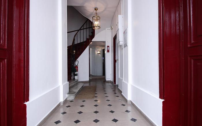 Bridgestreet Champs Elysees