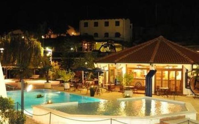 Hotel Lago Bin