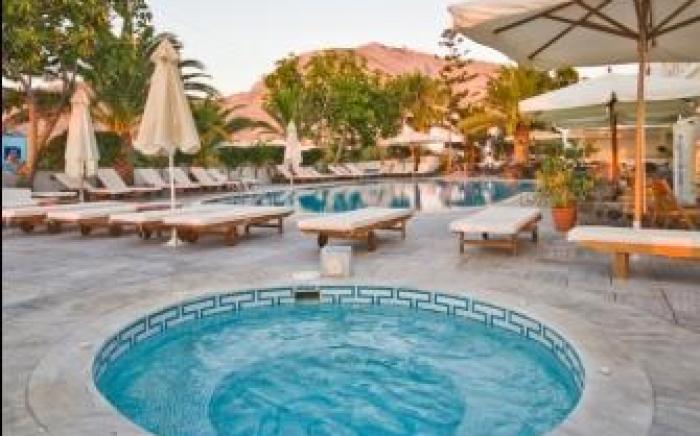 Makarios Hotel