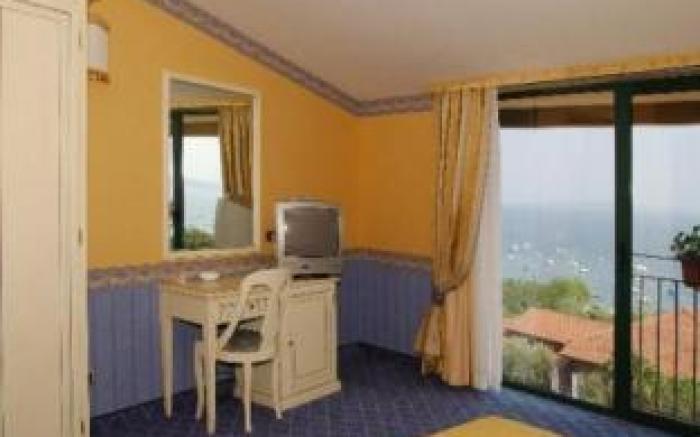 Hotel Riva Del Sole