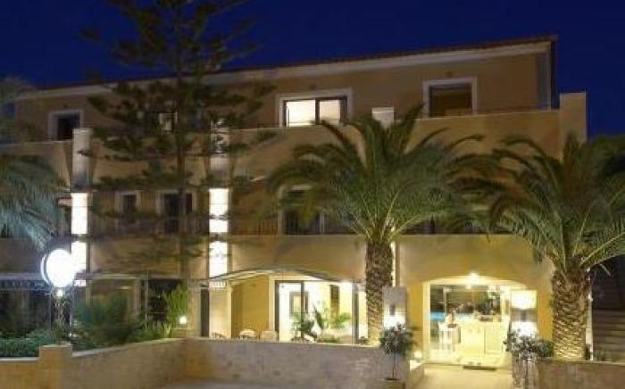 La Stella Suites