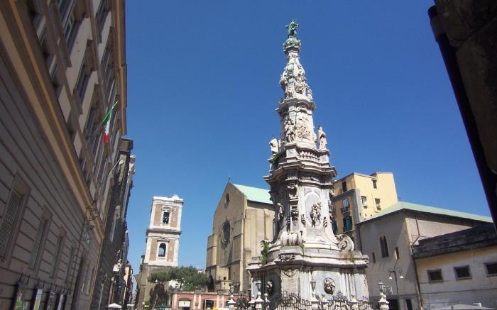 Dependance Naples city centre