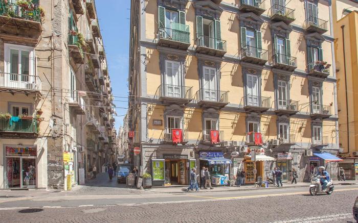 Dependance Naples city centre