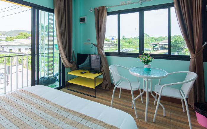 Brown Home Sattahip @ 19