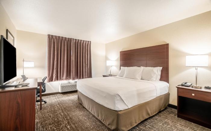 Cobblestone Hotel and Suites Two Rivers