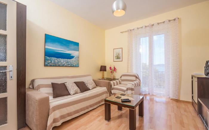 Vera Seaview Apartment