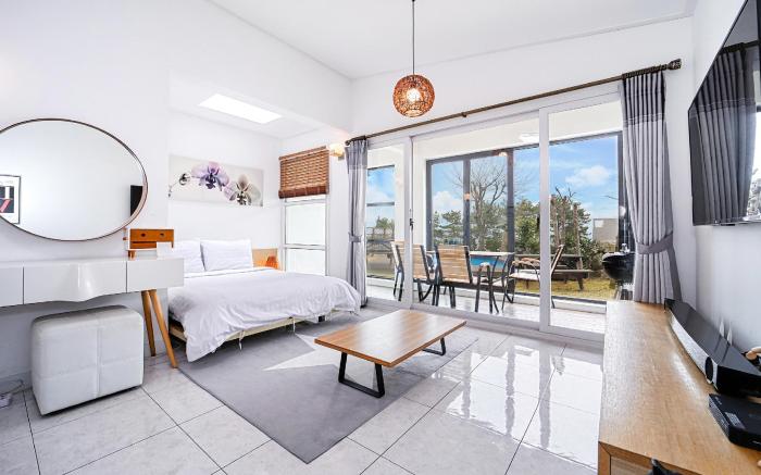 Yeosu Nochedelmar Spa Pension