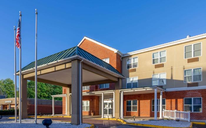 Wingate by Wyndham Waldorf or Washington DC Area