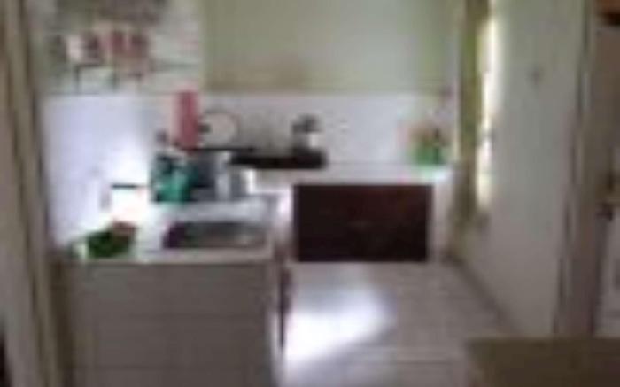 Villa Geulis 6 Kamar Tidur