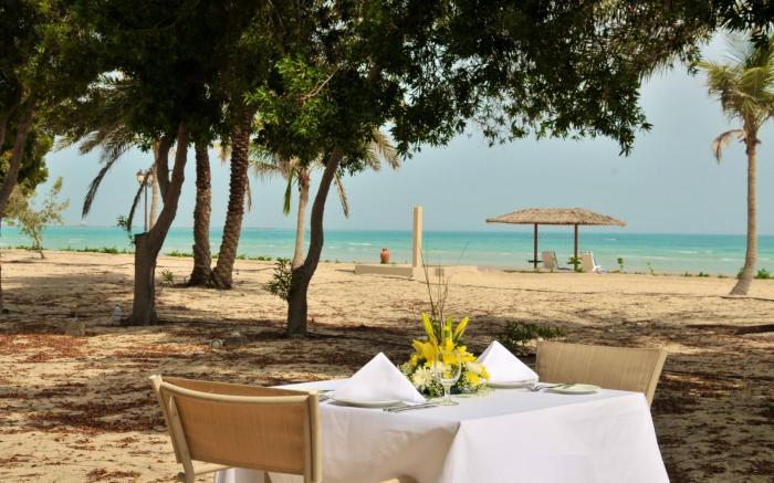 Dhafra Beach hotel