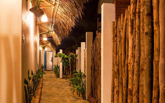 cashew tree bungalow