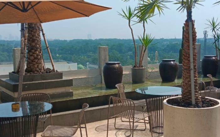 The Grantage Hotel & Sky Lounge