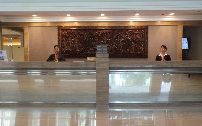 Grand Royal Denai Hotel