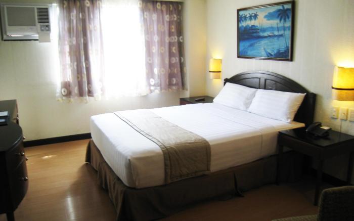Fersal Hotel Neptune Makati