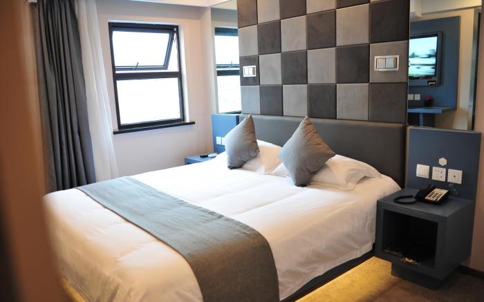 Zhotels Shanghai East China Normal University Caoyang Road Metro Station Branch