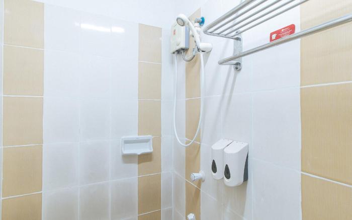 RedDoorz Plus New Era Budget Hotel Mabolo former RedDoorz near Landers Superstore Cebu City