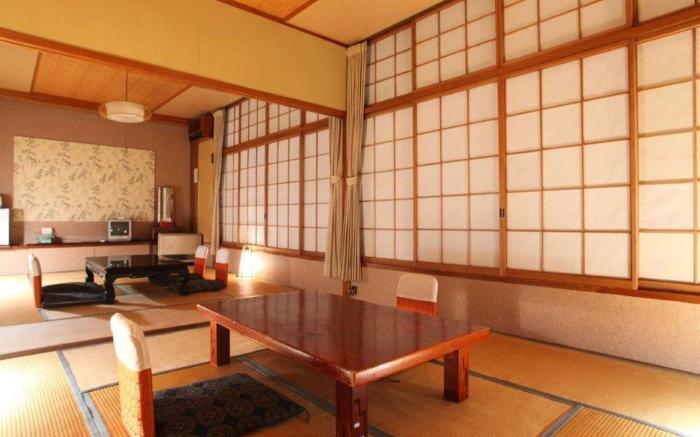 Hatsunoyu                                                                                 