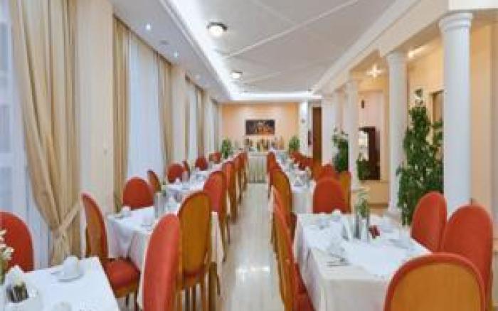 Nefeli Hotel