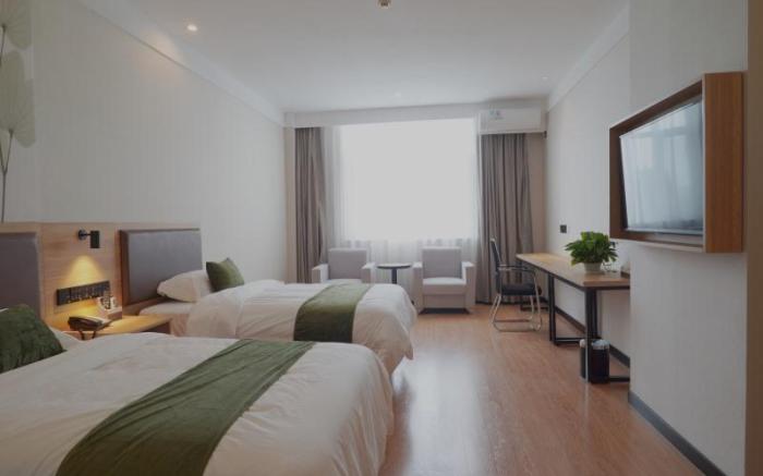 GreenTree Inn Jinan Laicheng Avenue Tusikou Building