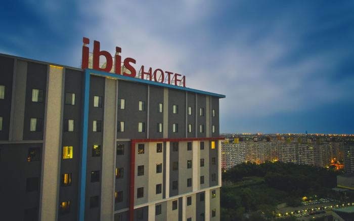 ibis Bangkok IMPACT
