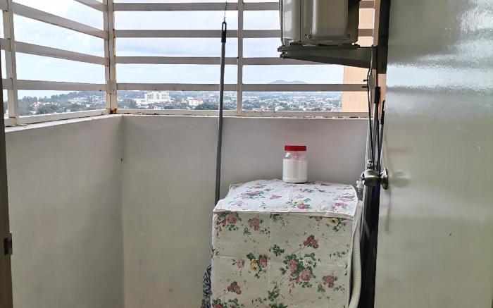 Nafira Homestay Pantai Batu Buruk (Tengah Bandar) 