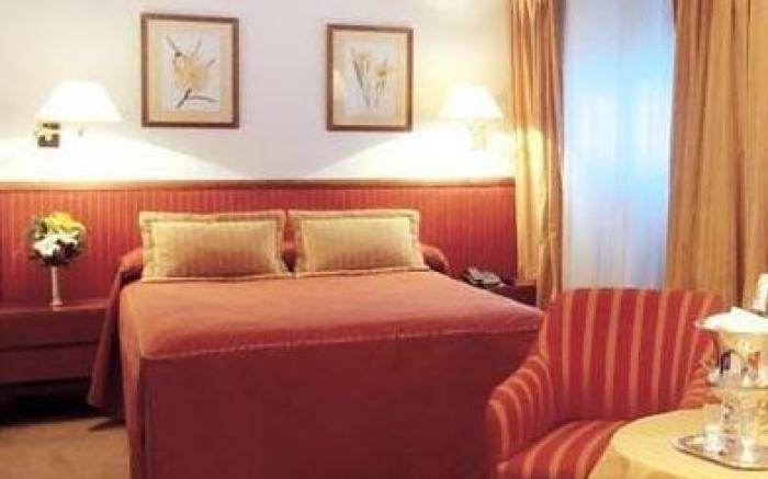 Hotel Iruna